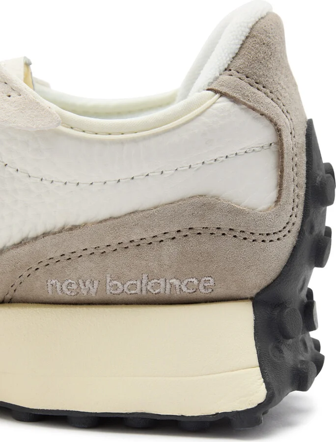 New Balance 327 Women's Panelled Suede Sneakers Cream UK7.5 - Image 4