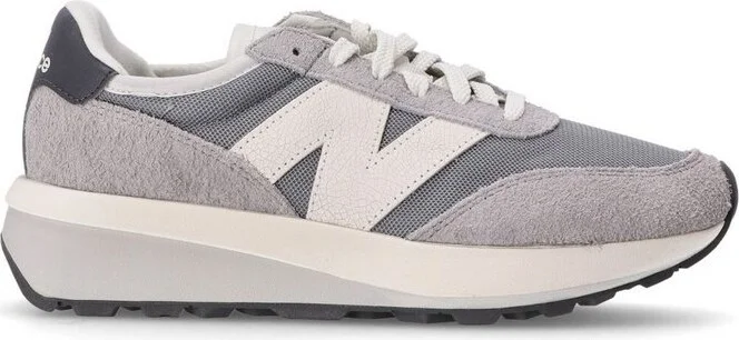 New Balance 370 Logo Patch Sneakers