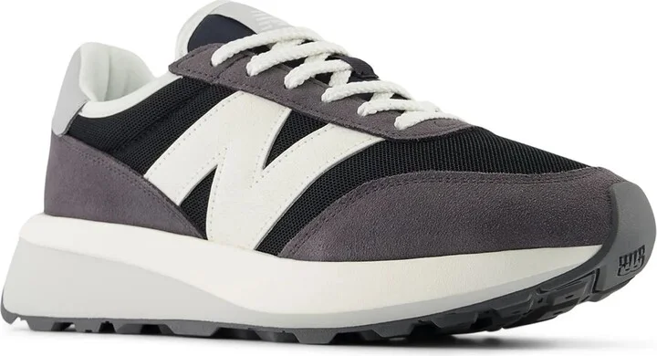 New Balance 370 Sneaker