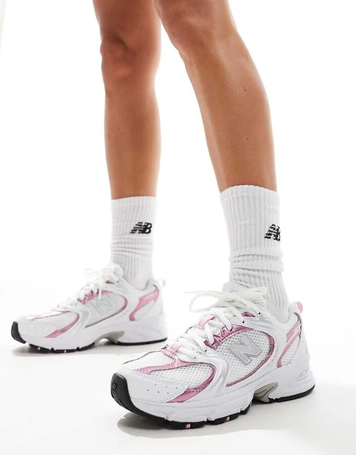 New Balance 530 sneakers in white with pink metallic details - Image 3