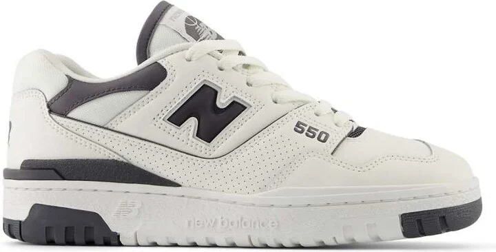 New Balance 550 sneakers in cream with gray details