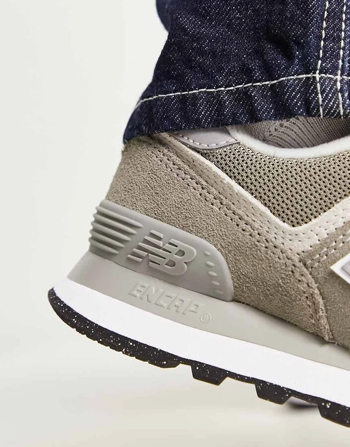 New Balance 574 sneakers in gray - Image 3