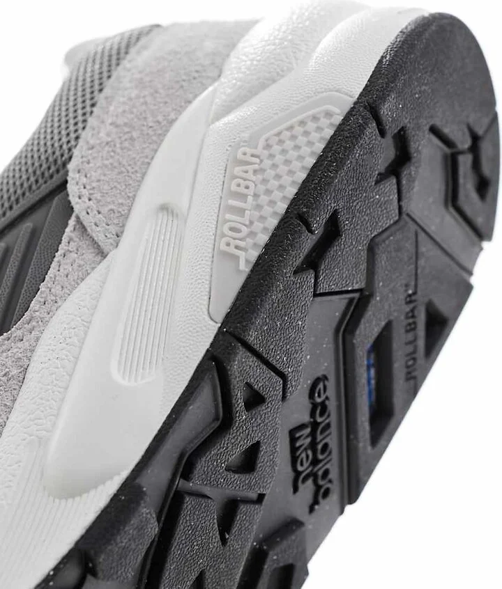 New Balance 580 sneakers in gray - Image 4
