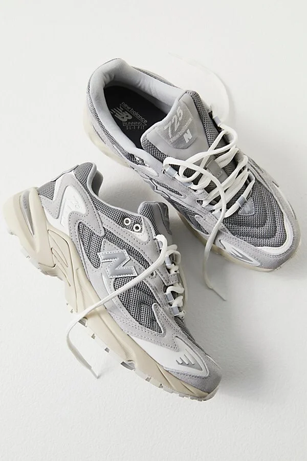 New Balance 725 Sneakers - Image 2