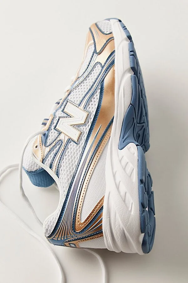 New Balance 740 Sneakers