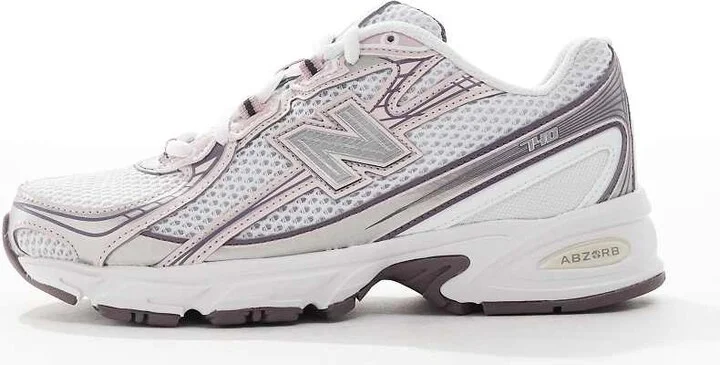 New Balance 740 sneakers in silver and pink - Image 2