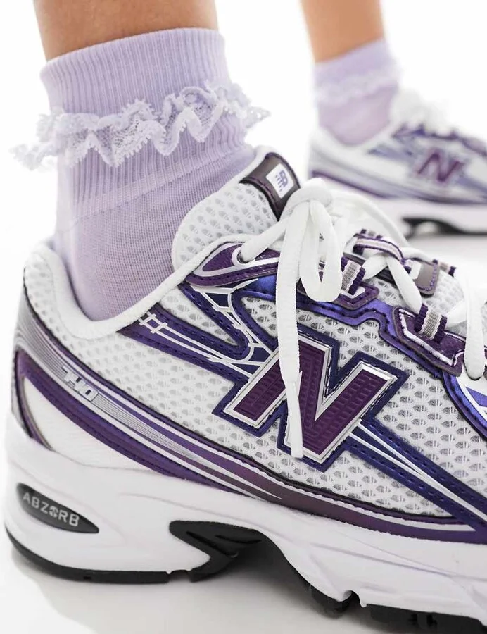 New Balance 740 sneakers in white and purple - Image 4