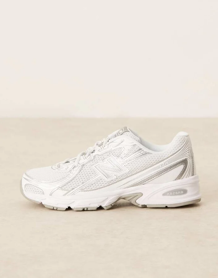 New Balance 740 sneakers in white and silver - Image 2