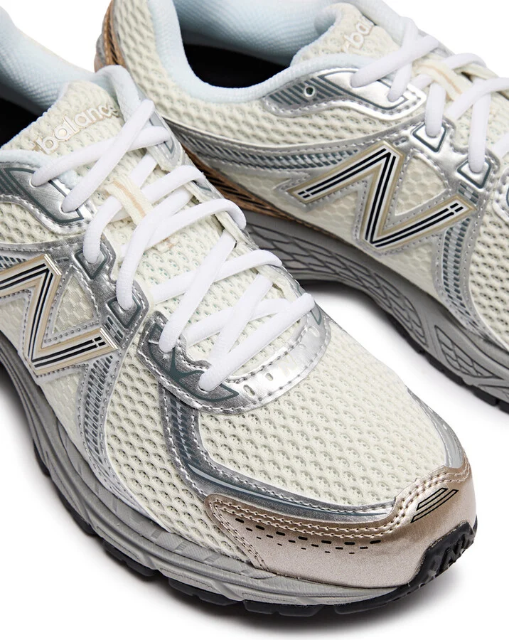 New Balance 860 V2 Panelled Mesh Sneakers - Image 3