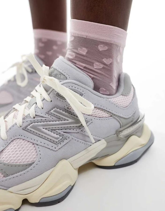 New Balance 9060 sneakers in light gray - Image 3