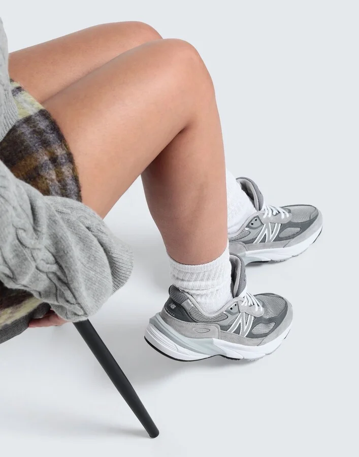 New Balance 990 Woman Sneakers - Image 4