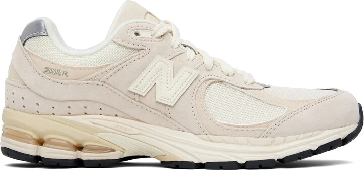 New Balance Beige 2002R Sneakers