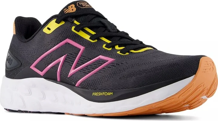 New Balance Fresh Foam 680 V8 Running Shoe