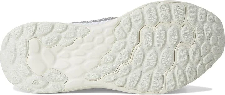 New Balance Fresh Foam Arishi v4 Women's Shoes Silver Metallic/Reflection/Nb White : 9 B - Medium, Synthetic/Textile - Image 3