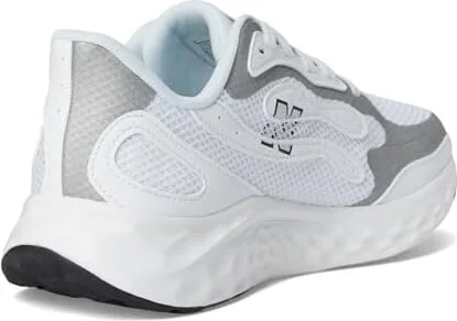 New Balance Fresh Foam Arishi v4 Women's Shoes White/Silver Metallic : 12 D - Wide, Synthetic/Textile - Image 4