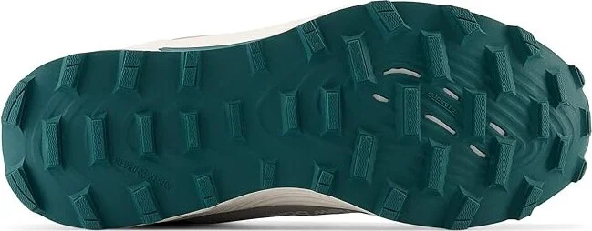 New Balance FuelCell 2190 Women's Shoes Paper White/Blacktop : 6 B - Medium, Synthetic/Textile - Image 3