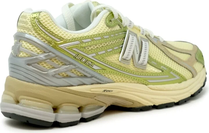 New Balance Gold Syntethic Sneaker - Image 3