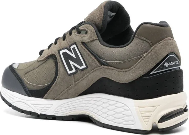 New Balance M2002 Sneakers - Image 4