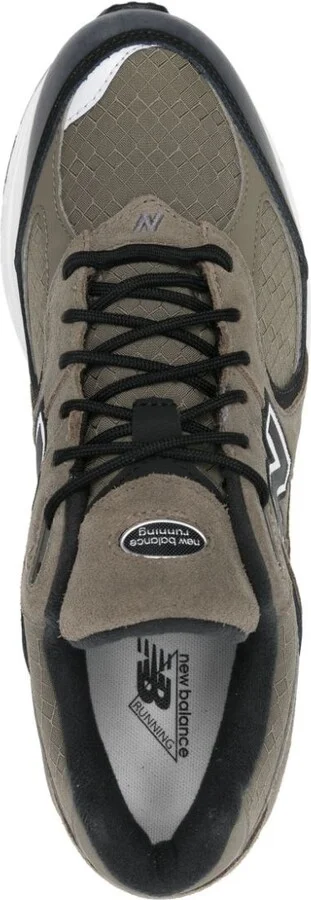 New Balance M2002 Sneakers - Image 2