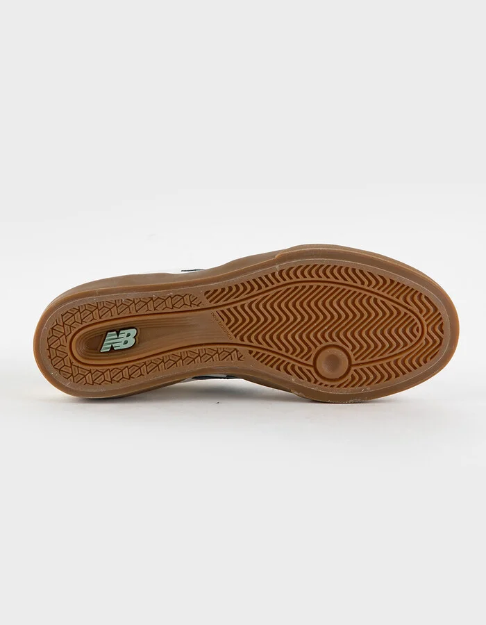 NEW BALANCE Numeric 272 Mens Shoes - Image 3