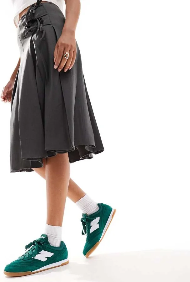 New Balance RC42 gum sole sneakers in green and white - Image 3
