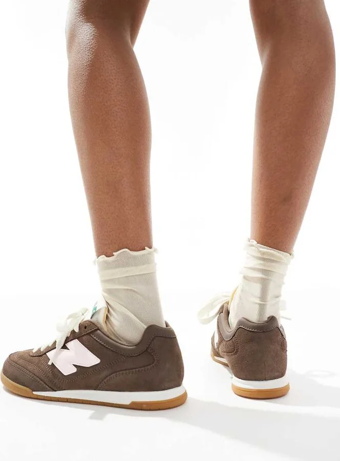 New Balance RC42 sneakers in brown and pink with gum soles - exclusive to ASOS - Image 3