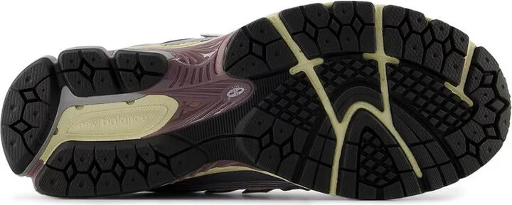 New Balance Sneakers 2 - Image 4