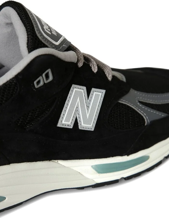 New Balance Sneakers - Image 4