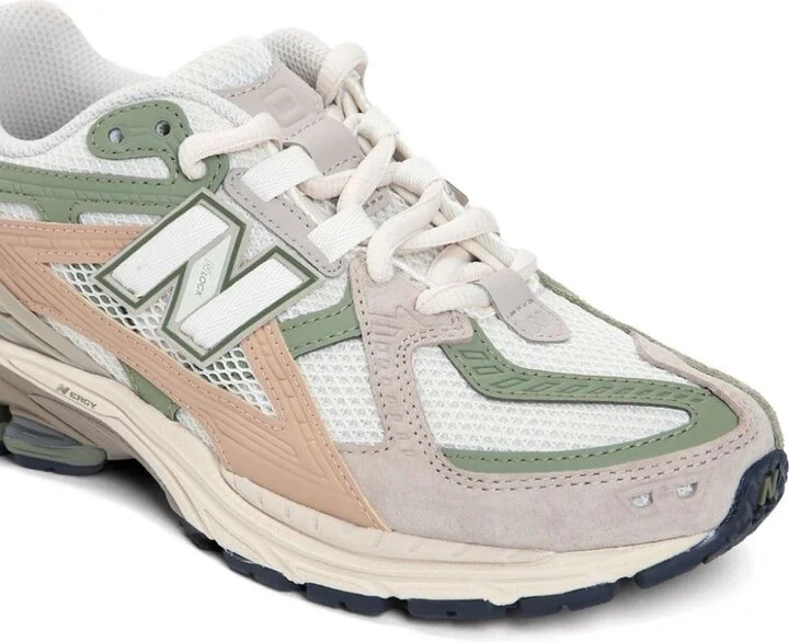 New Balance Sneakers - Image 4