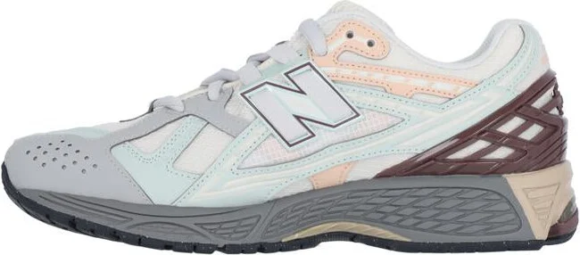 New Balance Sneakers - Image 3