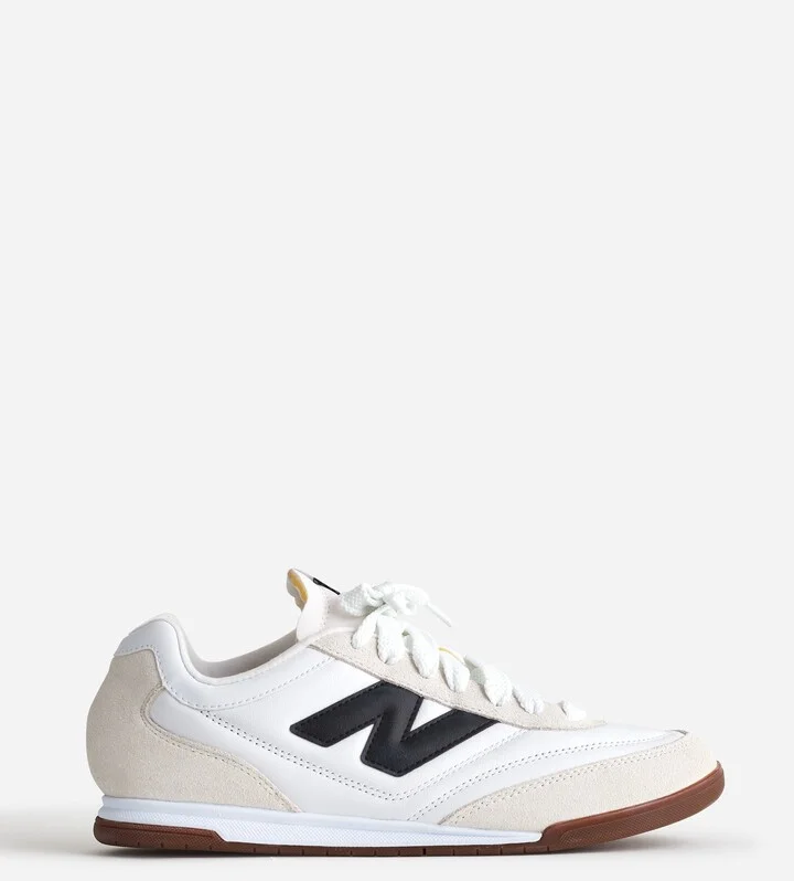 WHITE GREY