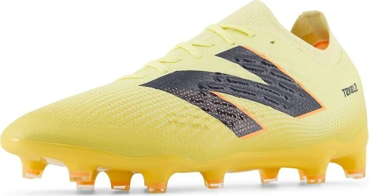 New Balance Unisex Tekela Magia Low Laced FG V4+ Soccer Shoe