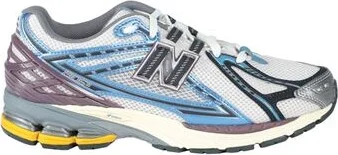 New Balance Woman Sneakers