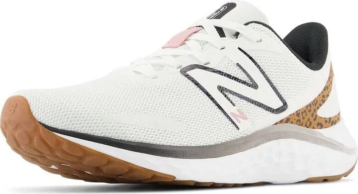 New Balance Women's Fresh Foam Arishi V4 Running Shoe