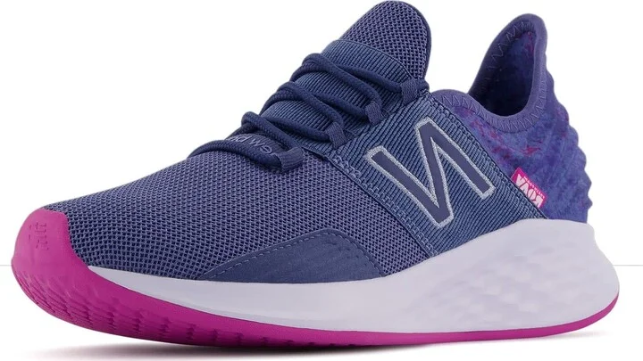 New Balance Women's Fresh Foam Roav V1 Running Shoe