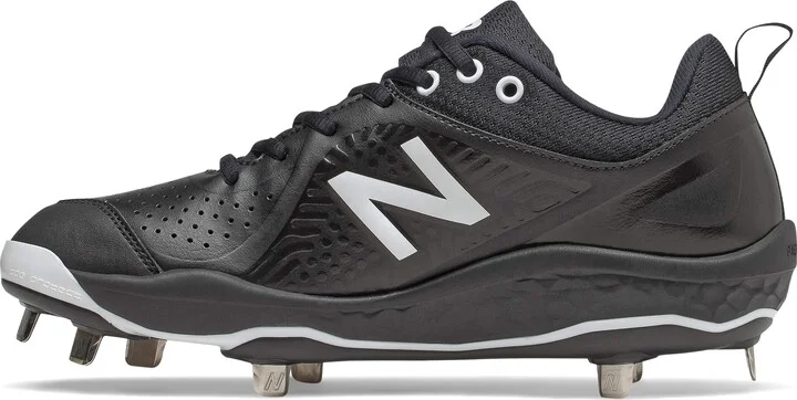 New Balance Women's Fresh Foam Velo V2 Metal Softball Shoe
