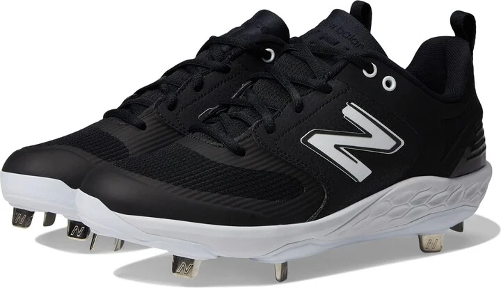 New Balance Women's Fresh Foam Velo V3 Softball Shoe