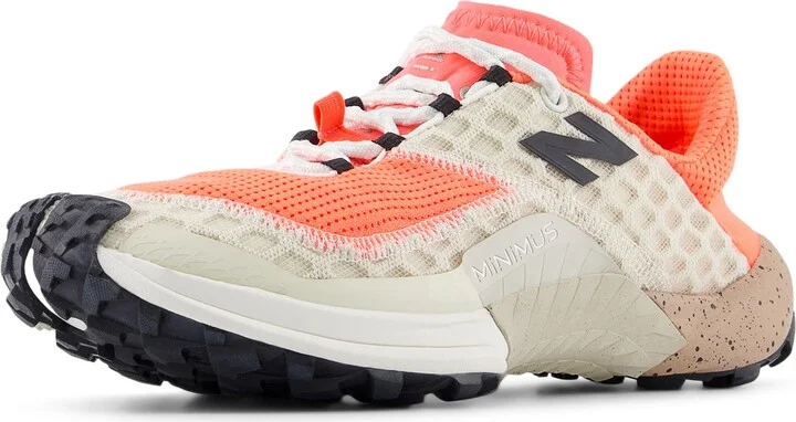 New Balance Women's Minimus V1 Trail Running Shoe