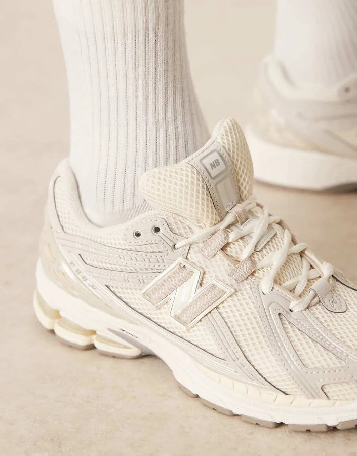 New Blance 1906 unisex sneakers in off white
