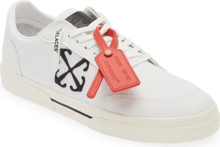 New Low Sneaker