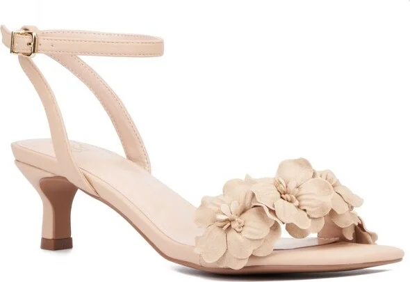 New York & Company Women's Gwendolyn Kitten Heel Sandal - NUDE,