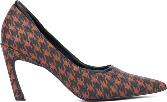 New York & Company Women's Kailynn- Pointy Textured Pump Heels - , BLACK PATENT - Image 4