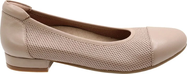 Newton Cap Toe Flat - Image 2
