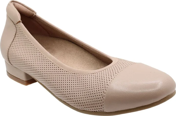 Newton Cap Toe Flat