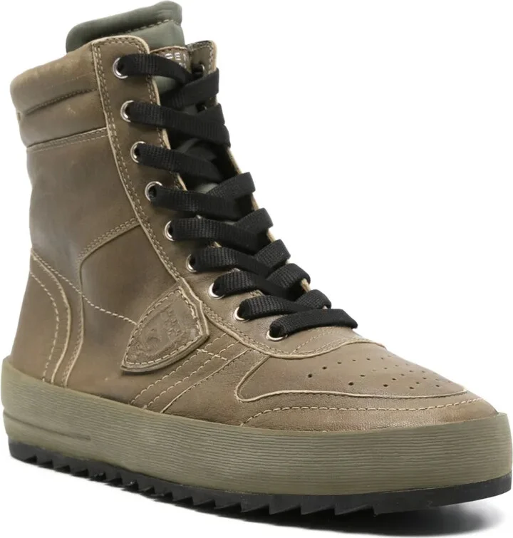Nice hi-top sneakers - Image 2