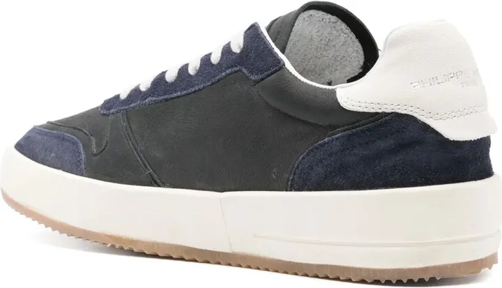 Nice low-top sneakers - Image 3
