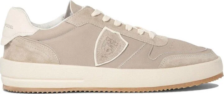 Nice Low-top Sneakers