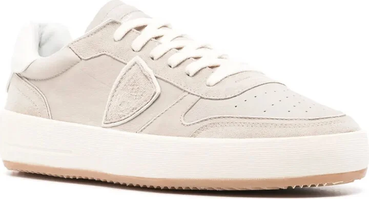 Nice sneakers - Image 2