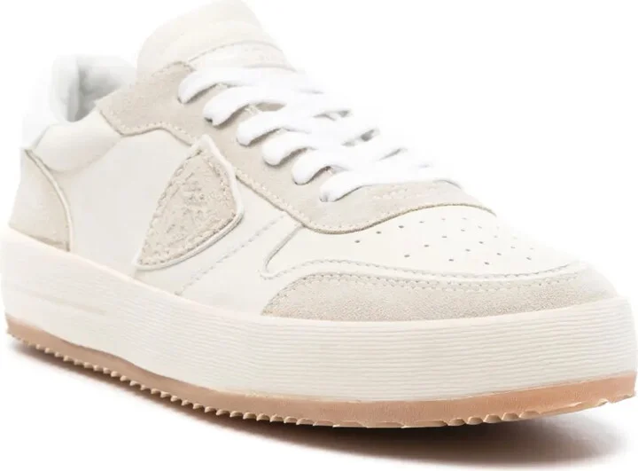 Nice sneakers - Image 2