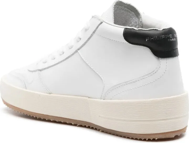 Nice sneakers - Image 3
